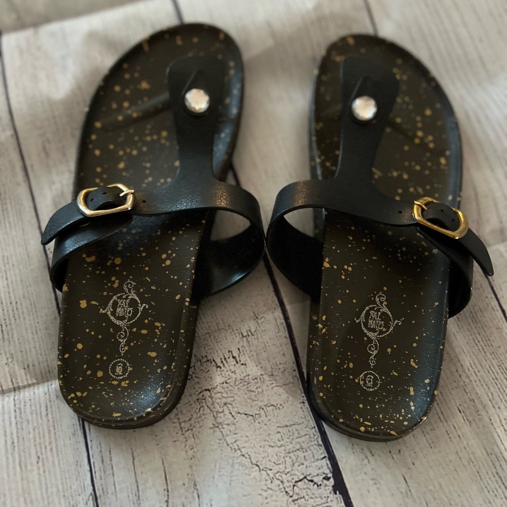 Cute chick black and brown🖤🤎Women's flat buckle sandals. Brand NEW never worn!